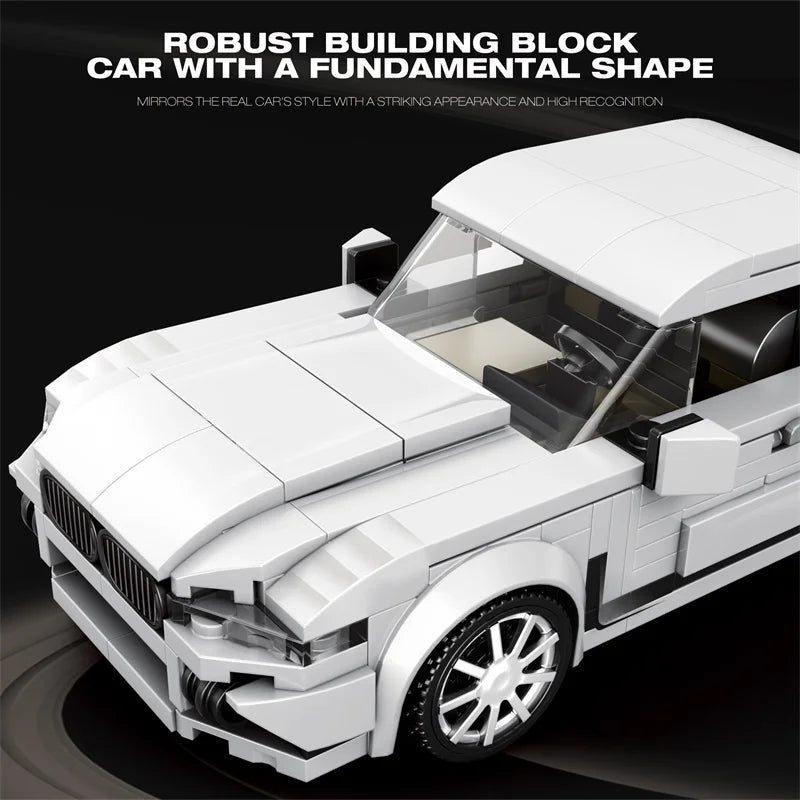 Reobrix 819 BMW M760 1:24 Scale Model Car Building Set