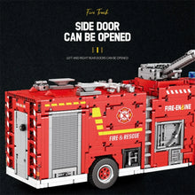 Reobrix ZZ22008 The Mechanical Water-Spraying Fire Truck